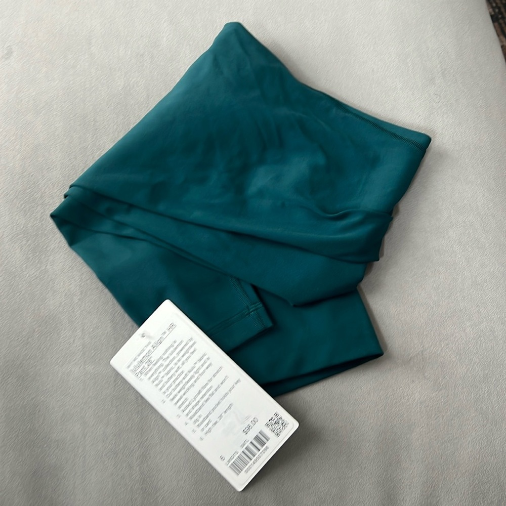 Lululemon Align HR Pant 28” NWT Size: 6